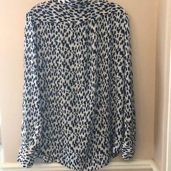 Banana Republic Blue/Black Animal Print Ruffled Front - Size  M - Picture 2 of 7